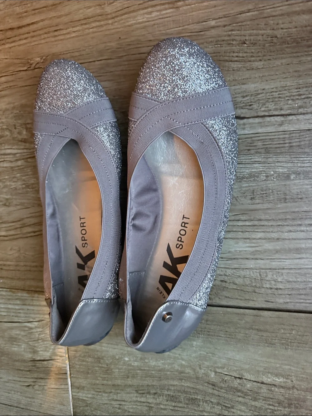 AK Sport Women's Glitter Ballet core Flats in Light Silver Gray